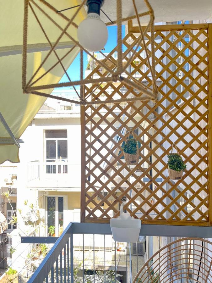 Oikiastudios Patras Bagian luar foto