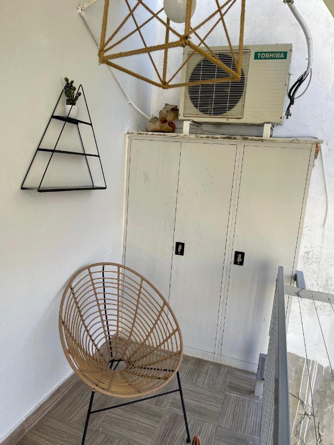 Oikiastudios Patras Bagian luar foto